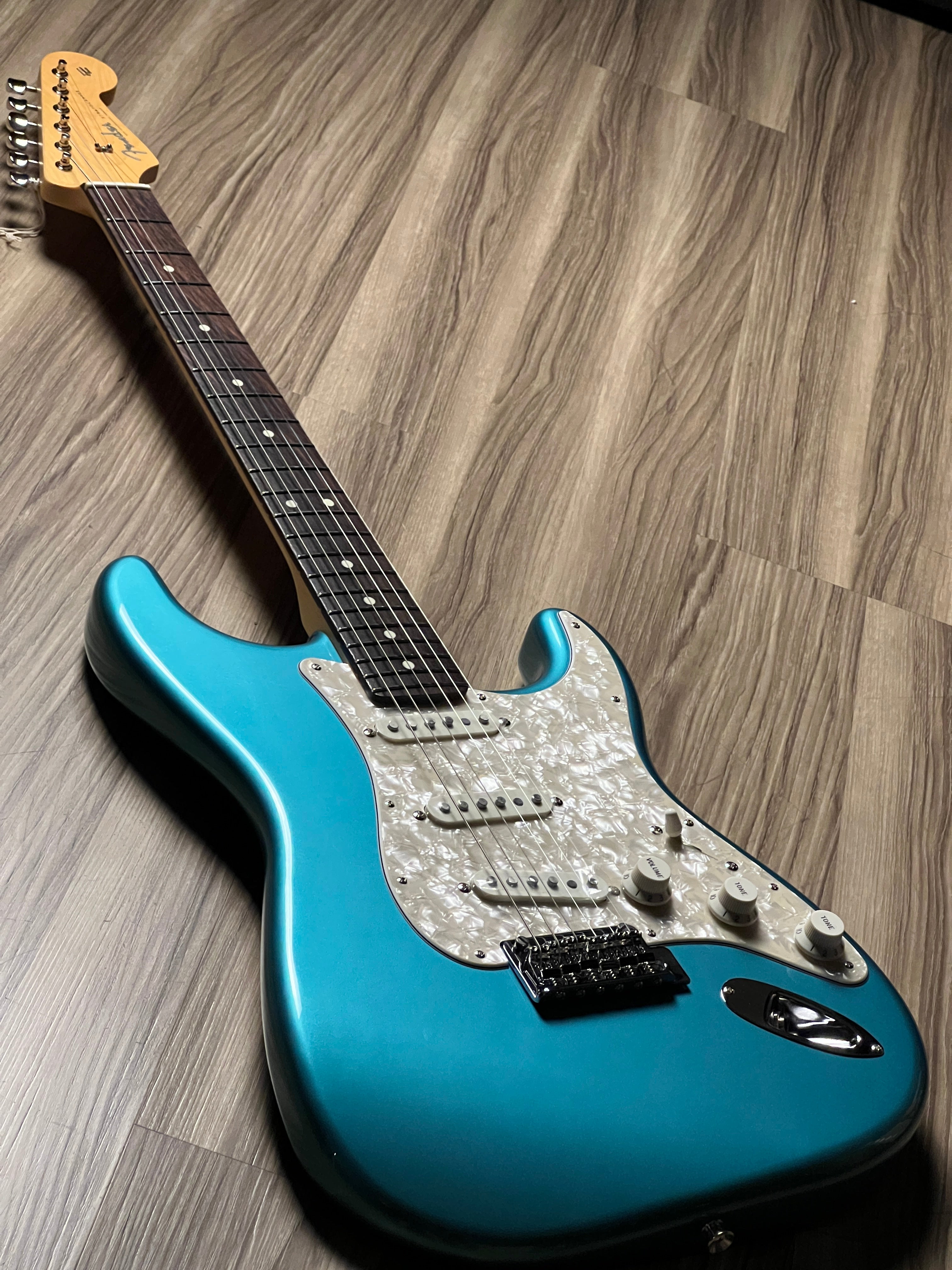 Fender FSR MIJ Hybrid II Stratocaster with RW FB in Teal Green