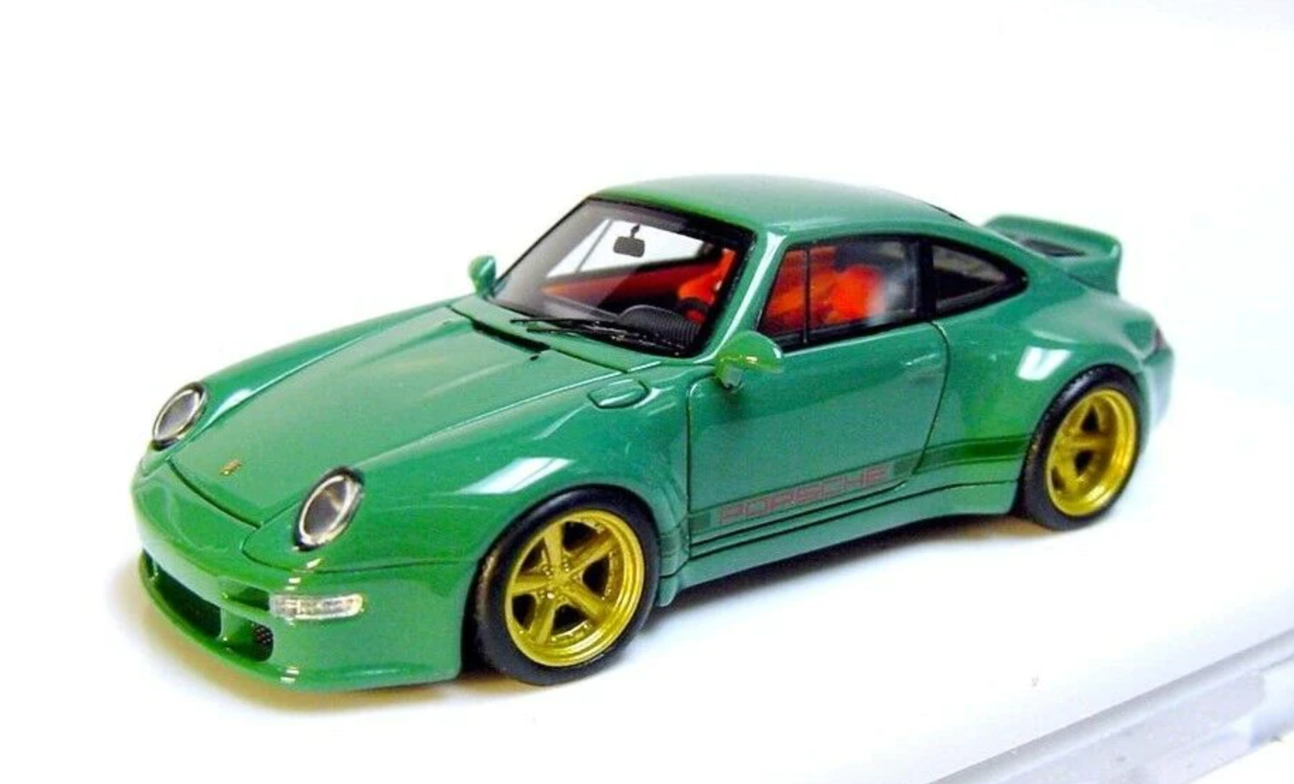 Fuel Me 1/64 GUNTHER WERKS 400R (993) GREENWICH OLIVE – Diecast