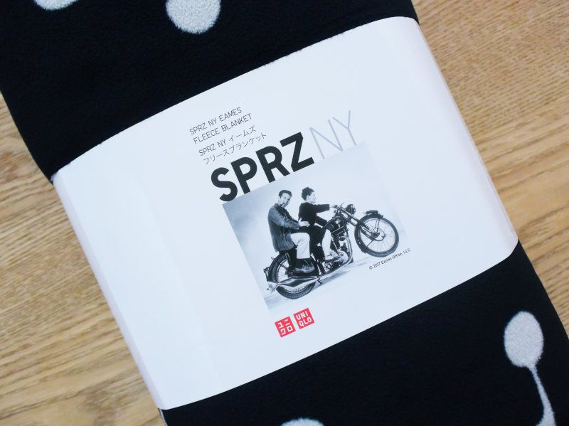 ブラックもイイです…ユニクロ「イームズフリースブランケット
