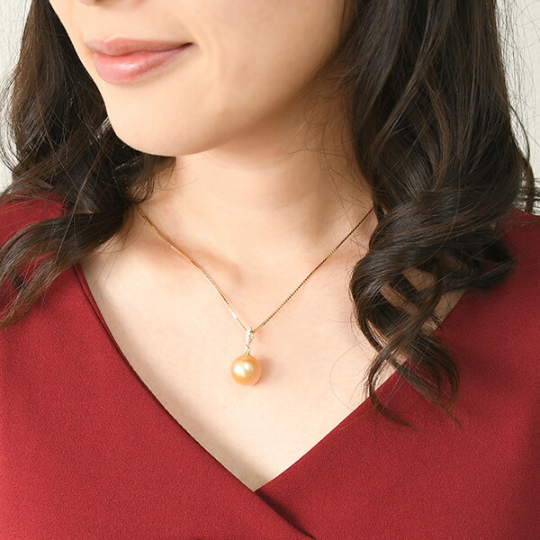 楽天市場】13mm ゴールド 白蝶真珠 & ダイヤモンド K18YG ペンダント