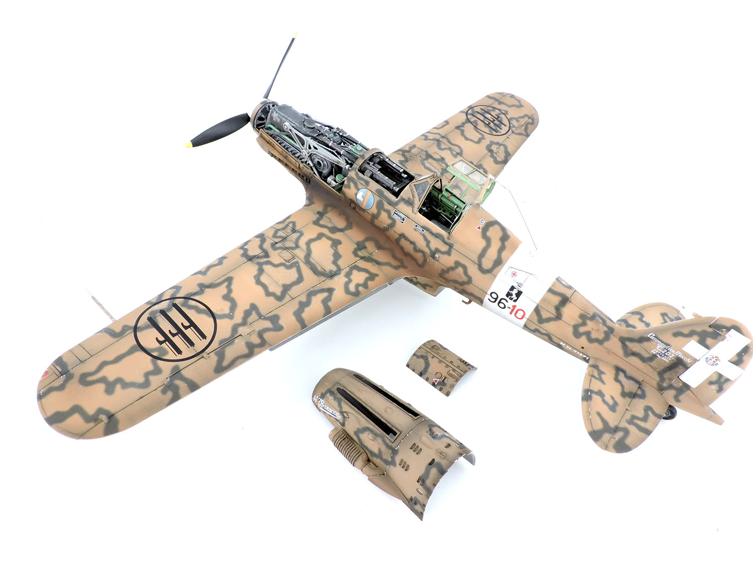 1/32 WW.II イタリア空軍 マッキ MC.202 フォルゴーレ（日本語対訳補足