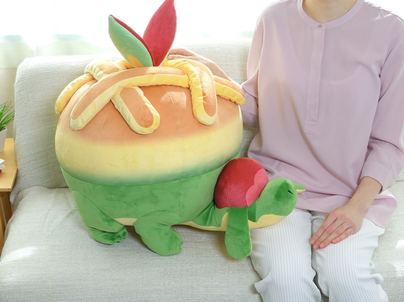 存在感ばつぐん！ タルップルの等身大ぬいぐるみがポケモンセンター