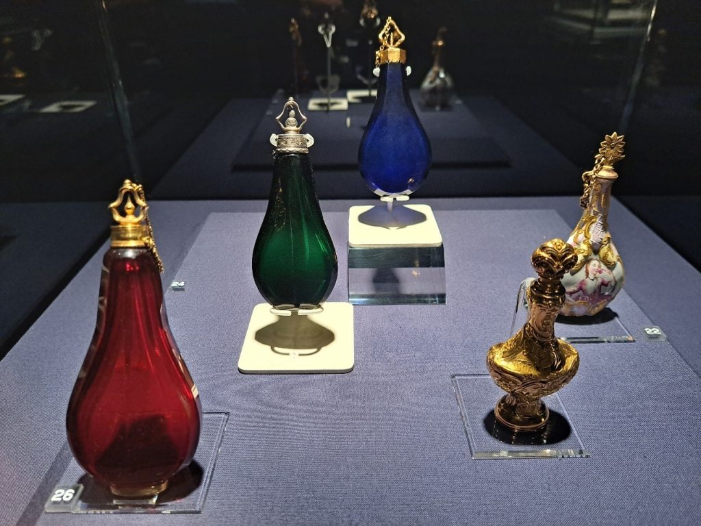 うみもり香水瓶コレクション20 18世紀のガラスの香水瓶 | 広島 海の