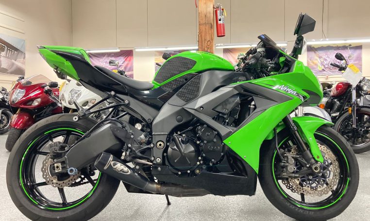 2010 Kawasaki Ninja ZX10R - AK Motors
