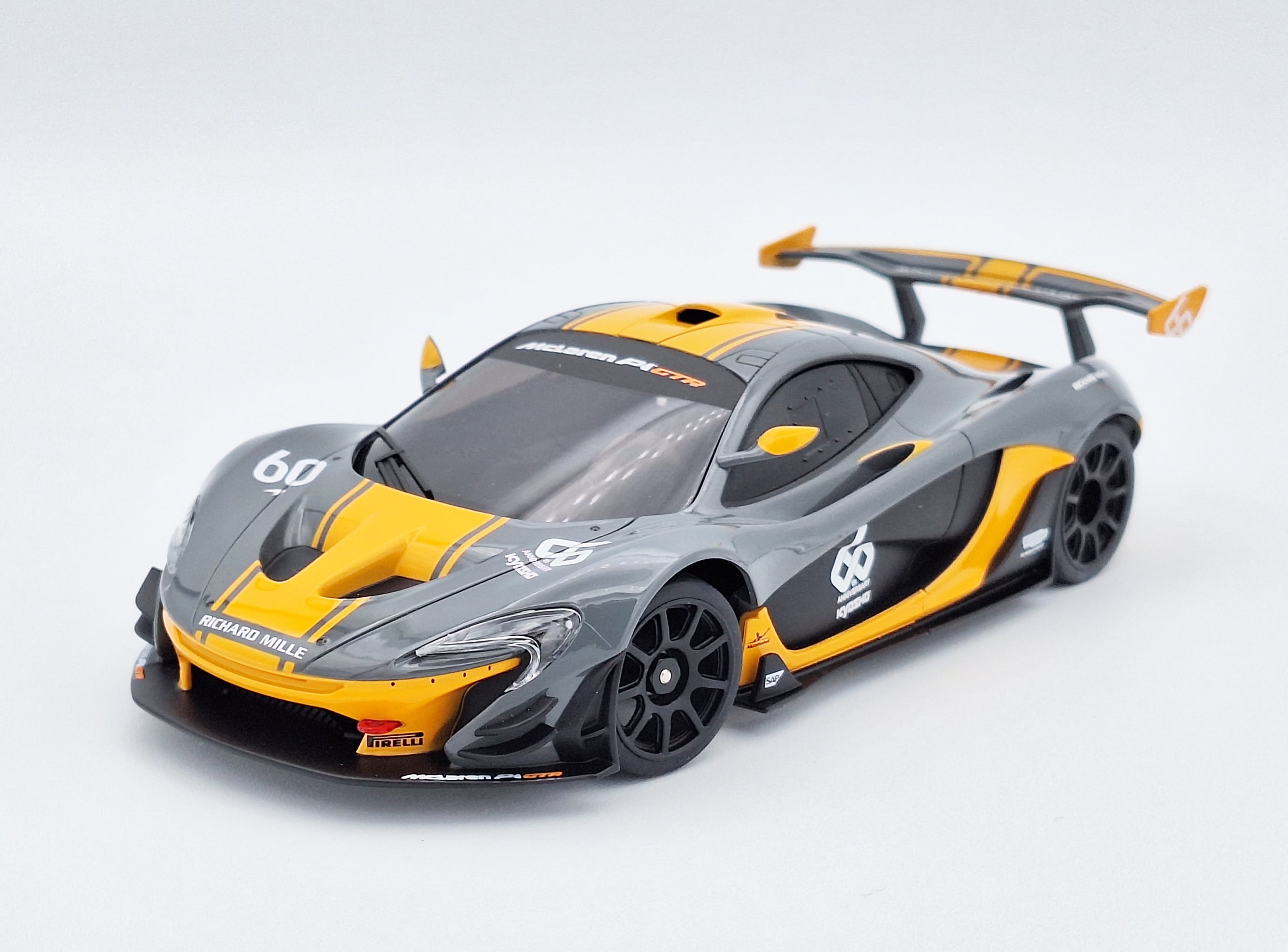 マクラーレンP1 GTR 特別カラーリング RWD | DELICIOUS GARAGE