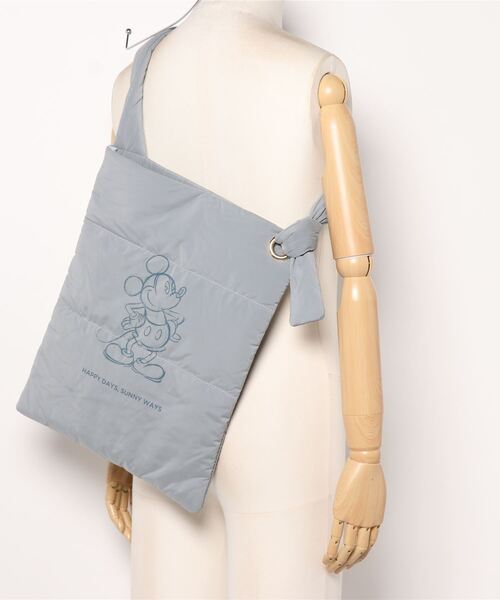ACCOMMODE（アコモデ）の「ミッキーマウス/クッションワンショルダー