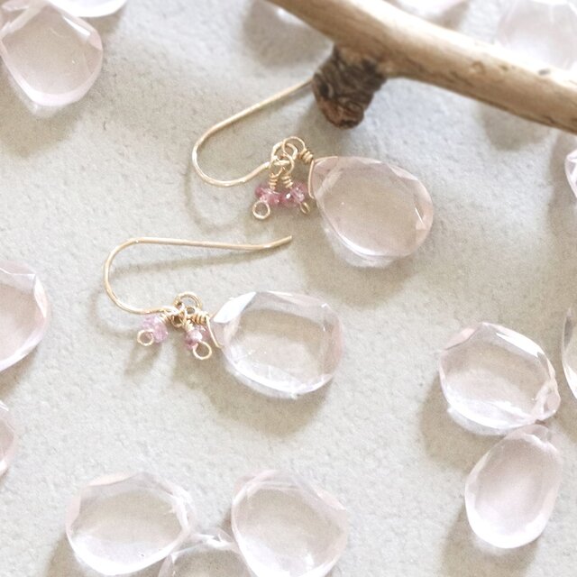 桜の花びら ピアス／イヤリング｜天然石 ローズクォーツ｜14Kgf｜ー