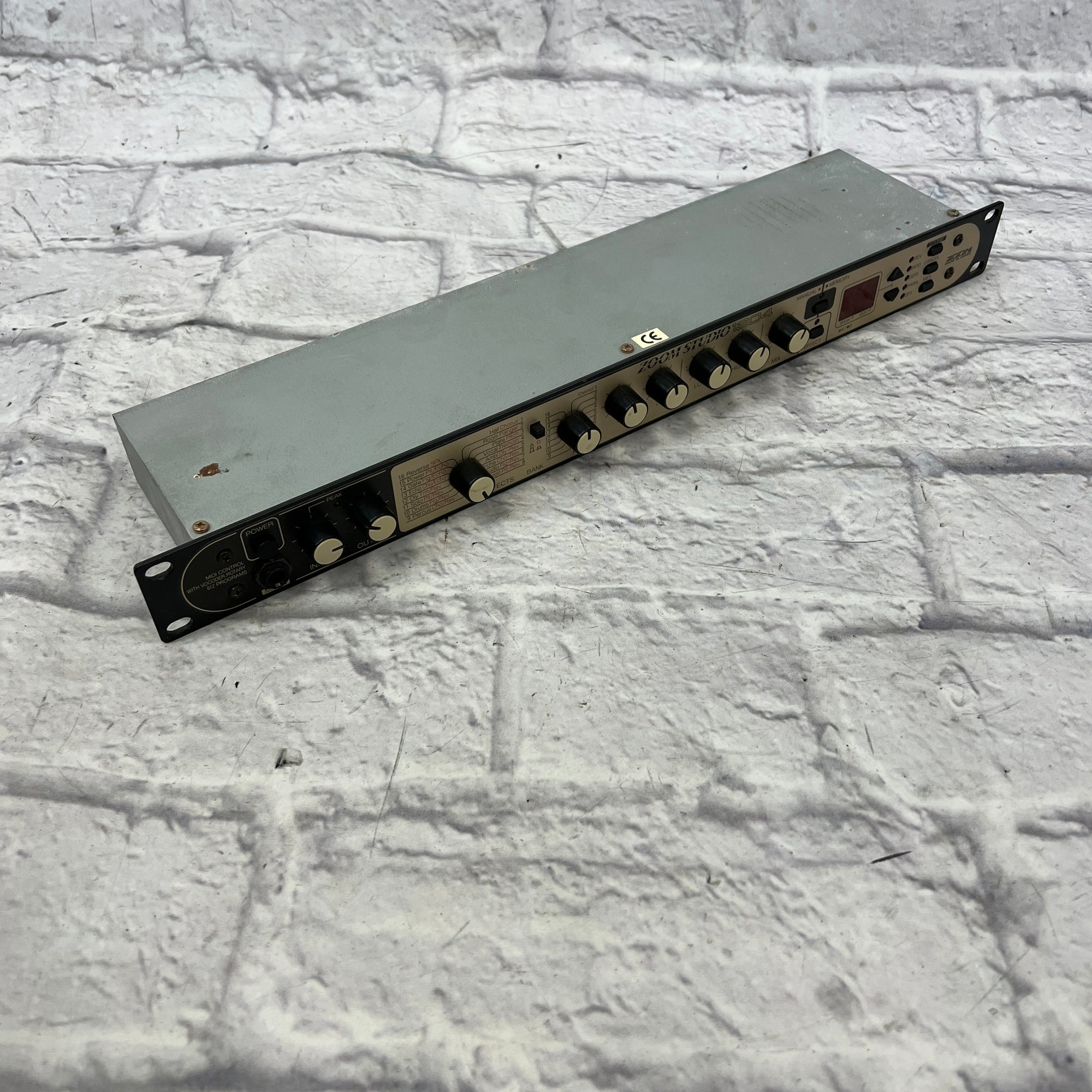 Zoom Studio 1204 Reverb Multieffects Rack Unit - Evolution Music