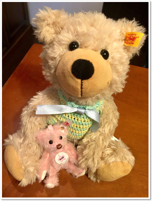 シュタイフ 不思議の国のアリスから白うさぎのヴィンセント 17cm EAN034534