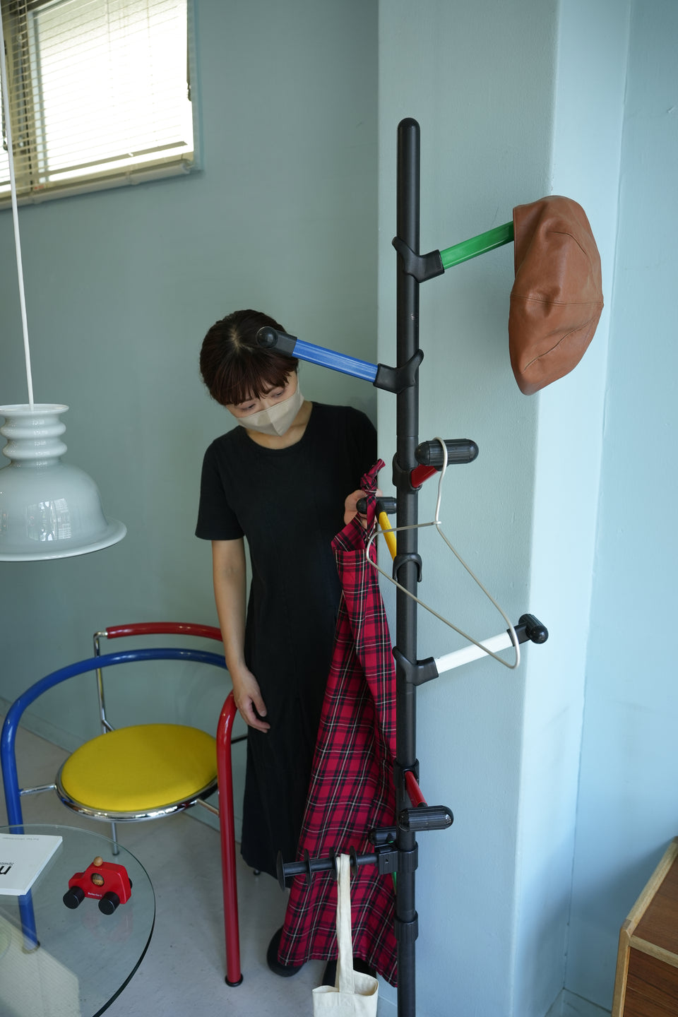ポストモダンデザイン ポールハンガーラック/Postmodern Design Pole
