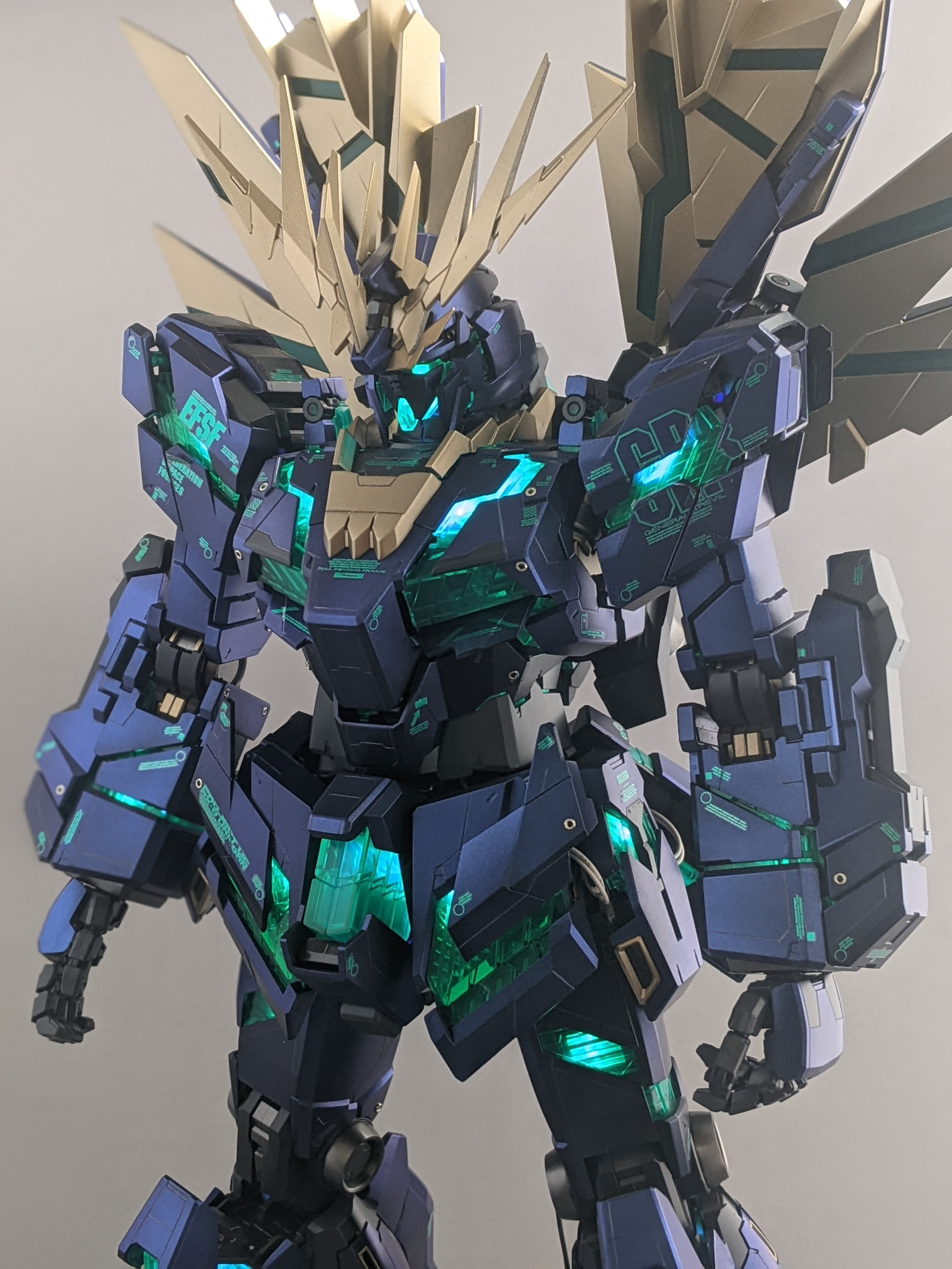 PGユニコーンガンダムバンシィ クリスタルカラー全塗装｜kenshira0123