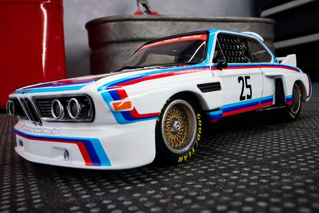 ELITE64シリーズの1975 BMW 3.0 CSL RACE発売！【Mattel Creations