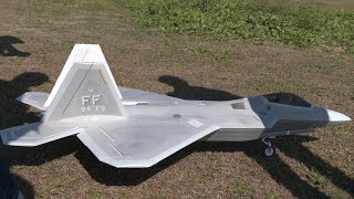 カッコいいラジコン飛行機 F 22 Raptor その飛びがヤバすぎる - YouTube