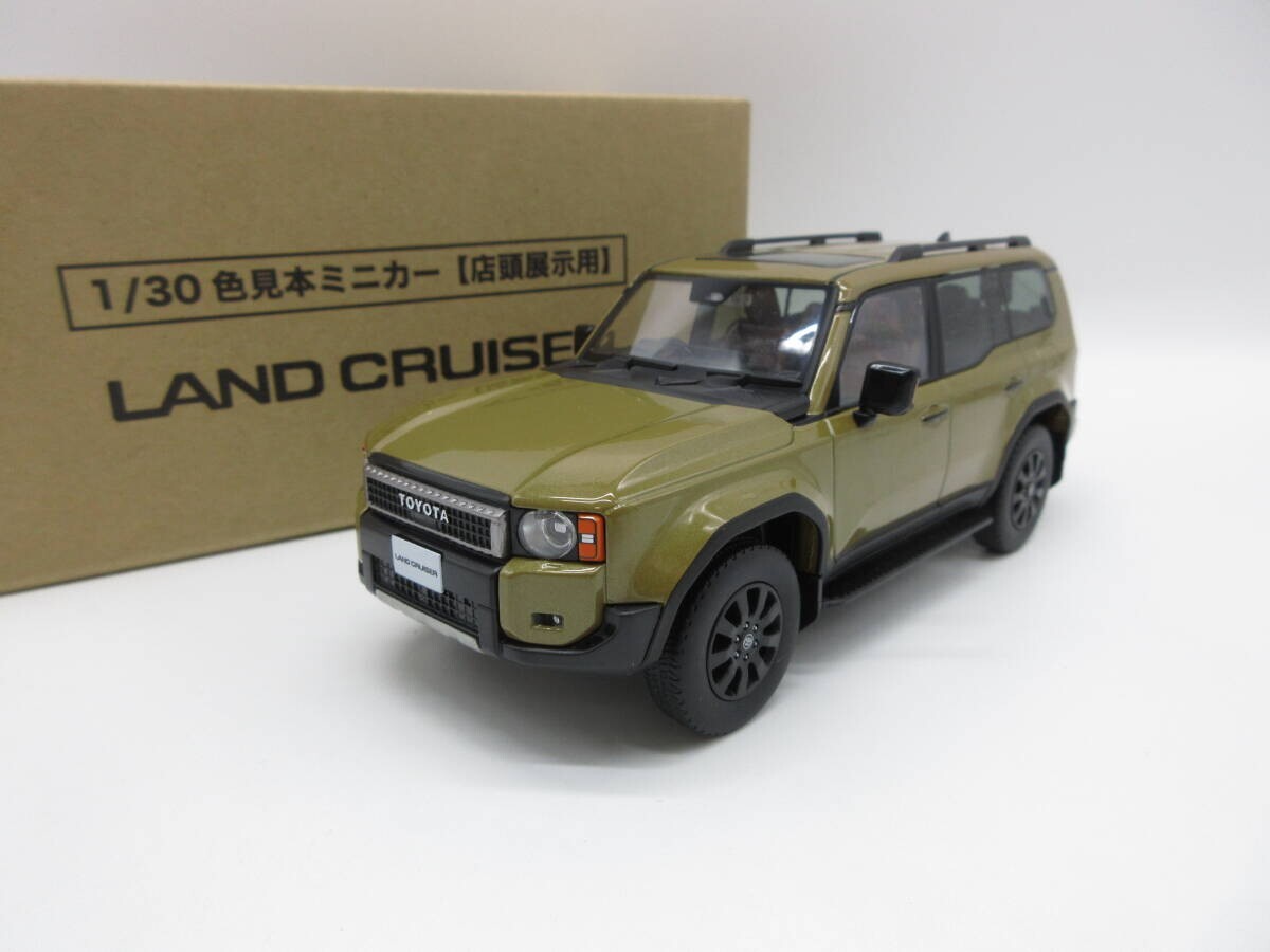 1:30 Toyota Land Cruiser 250 First Edition Color Sample Mini Car