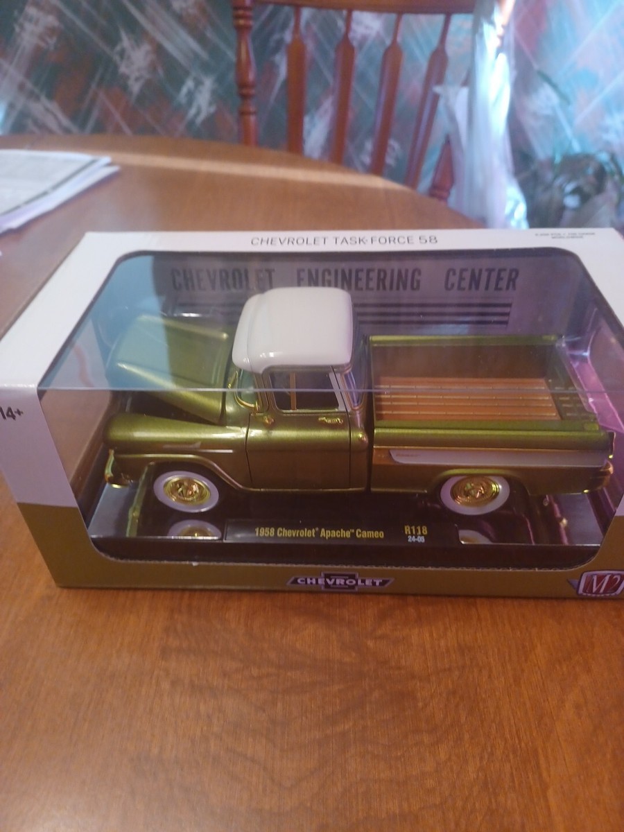 M2 Machines 1958 Chevrolet Apache Cameo Chase | eBay