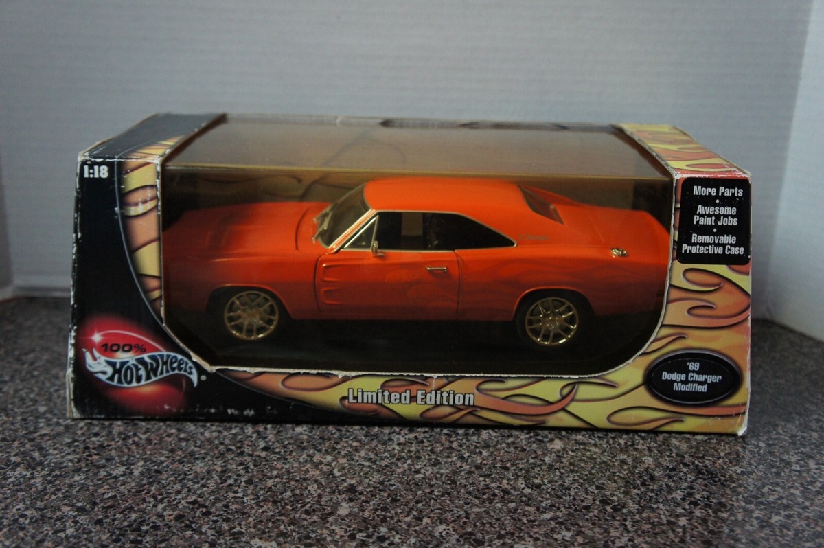 Hot Wheels 1:18 1969 Dodge Charger Modified Car Orange With Ghost