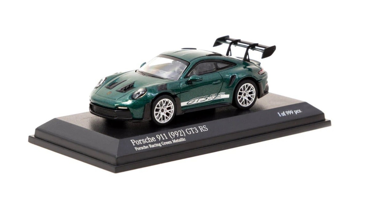 1/64 Porsche 911 992 GT3 RS 2022 (Green) Model by Minichamps x
