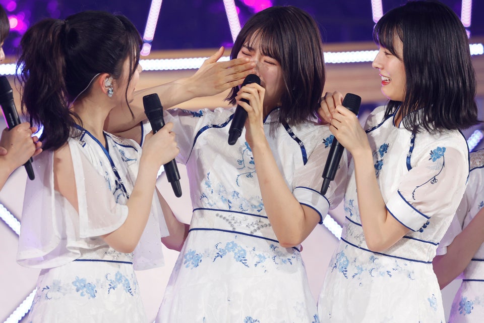 乃木坂46の歴史”追体験 4期生、涙で決意の「4番目の光」田村真佑初