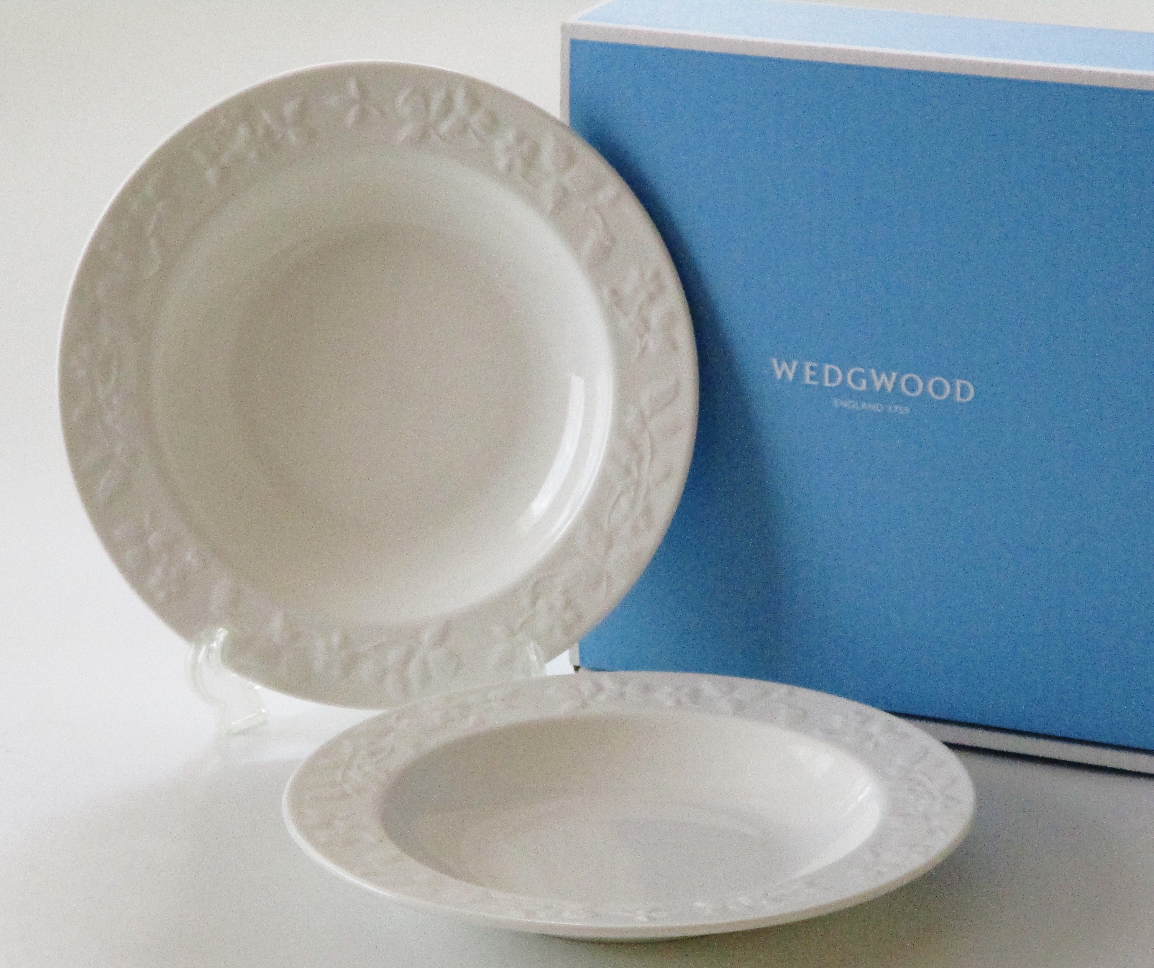ウェッジウッドWEDGWOOD ワイルドストロベリー ホワイト ディープ