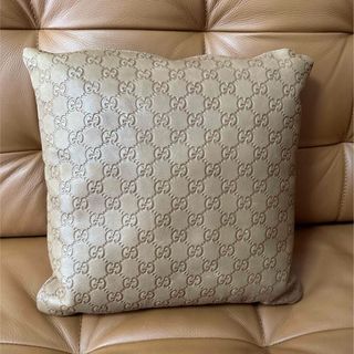 GUCCI（クッション）のフリマアイテム一覧