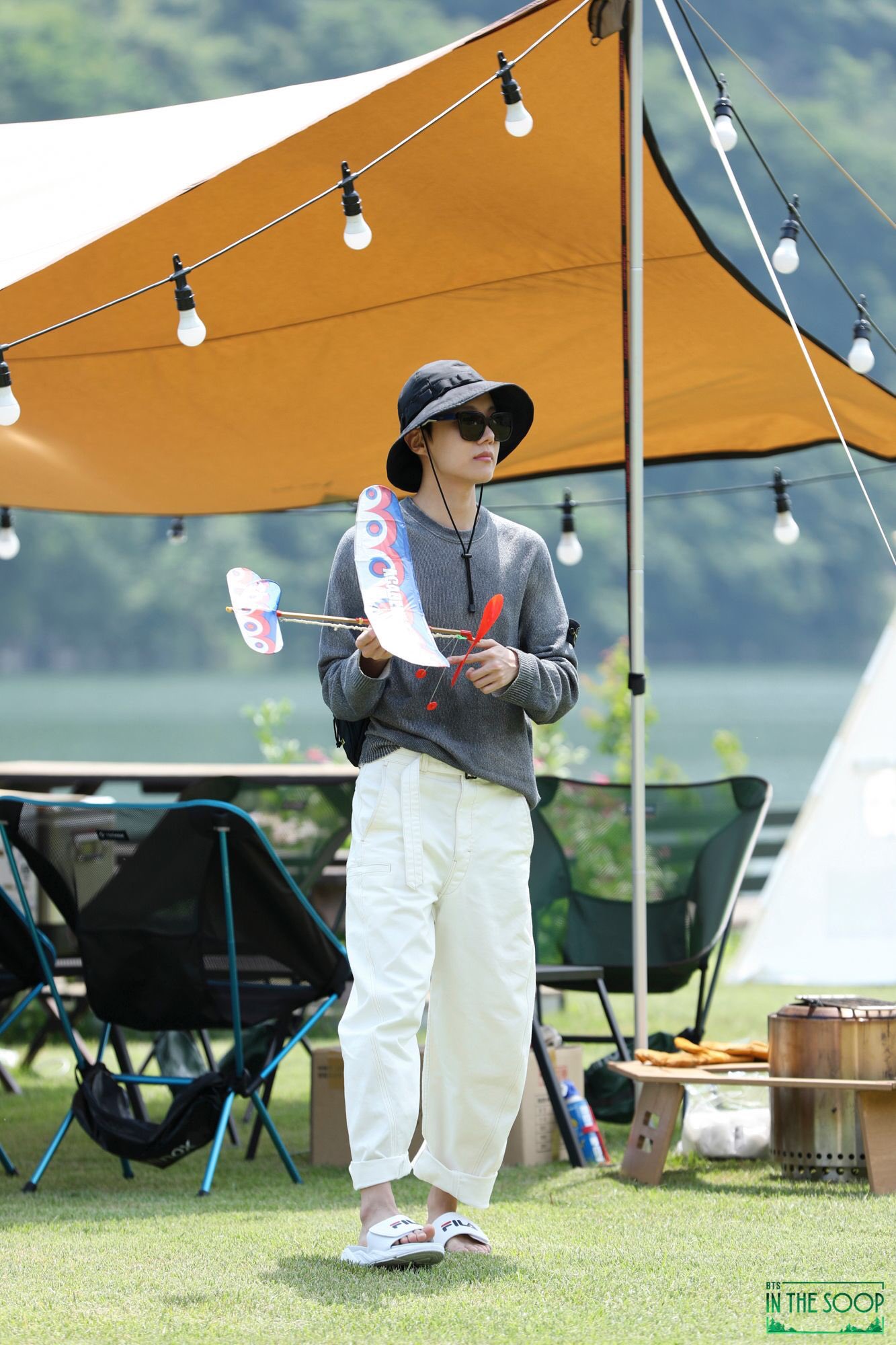 BTS in the soop 2021 ジョングク JUNGKOOK 傘 森 BTS in the soop
