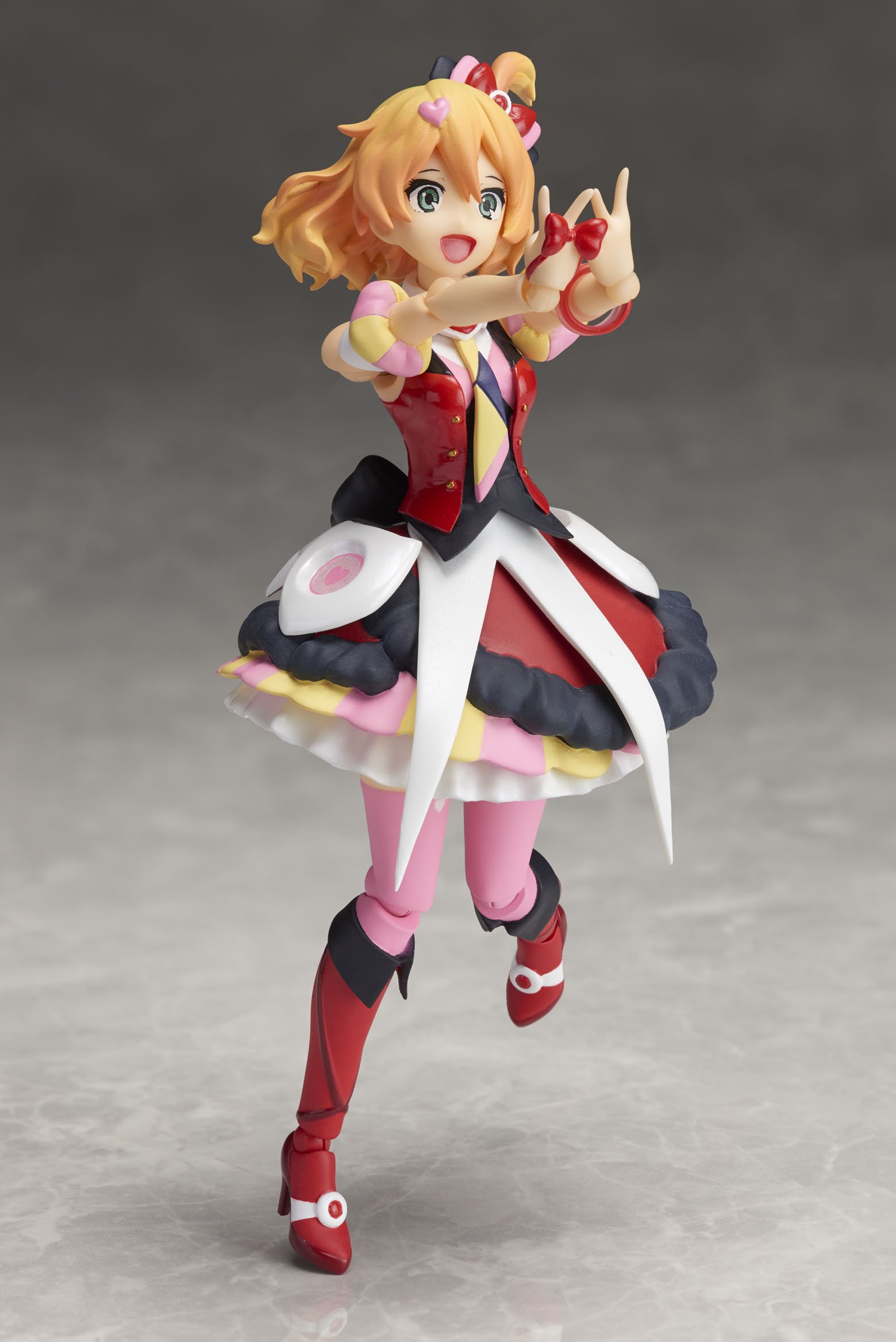 Amazon.co.jp: TAMASHII NATIONS S.H.フィギュアーツ マクロスデルタ