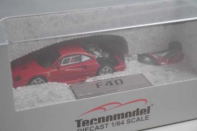 新品 TM64-01A テクノモデル 1/64 フェラーリ F40 LM プレスバージョン