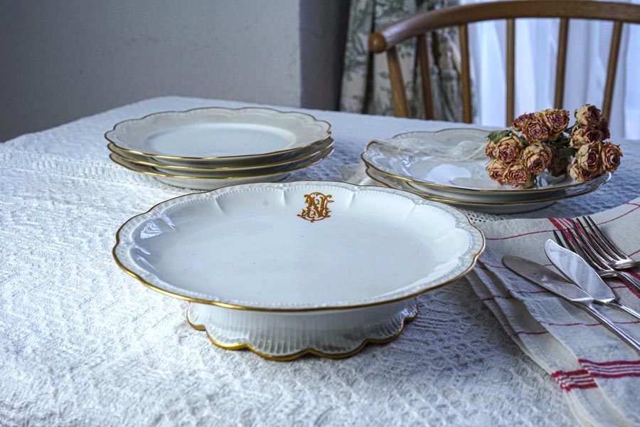 リモージュ アビランドLimoges Havilandのモノグラム入りコンポティエ