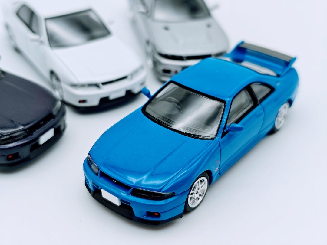 トミカ】リミテッドヴィンテージNEO ニッサン スカイラインGT-R R33 LM