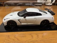 Deagostini 1/8白色の日産GTR R35 - メルカリ