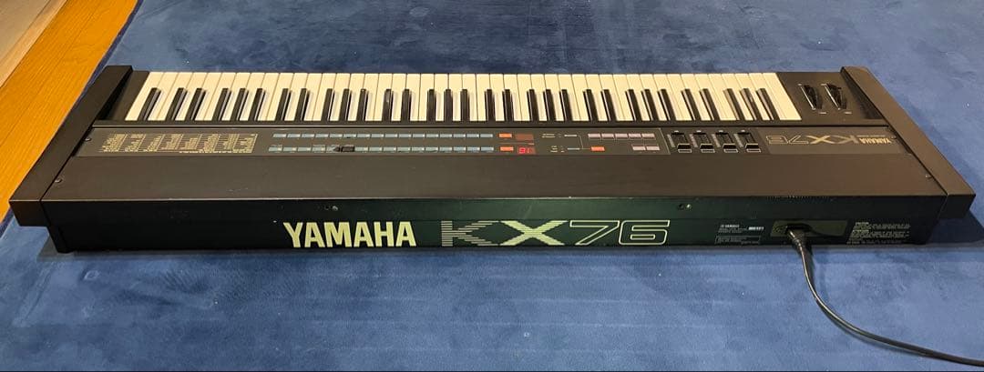 YAMAHA マスターキーボード KX76 ヤマハ | KX76 - MIDIコントローラー - 概要