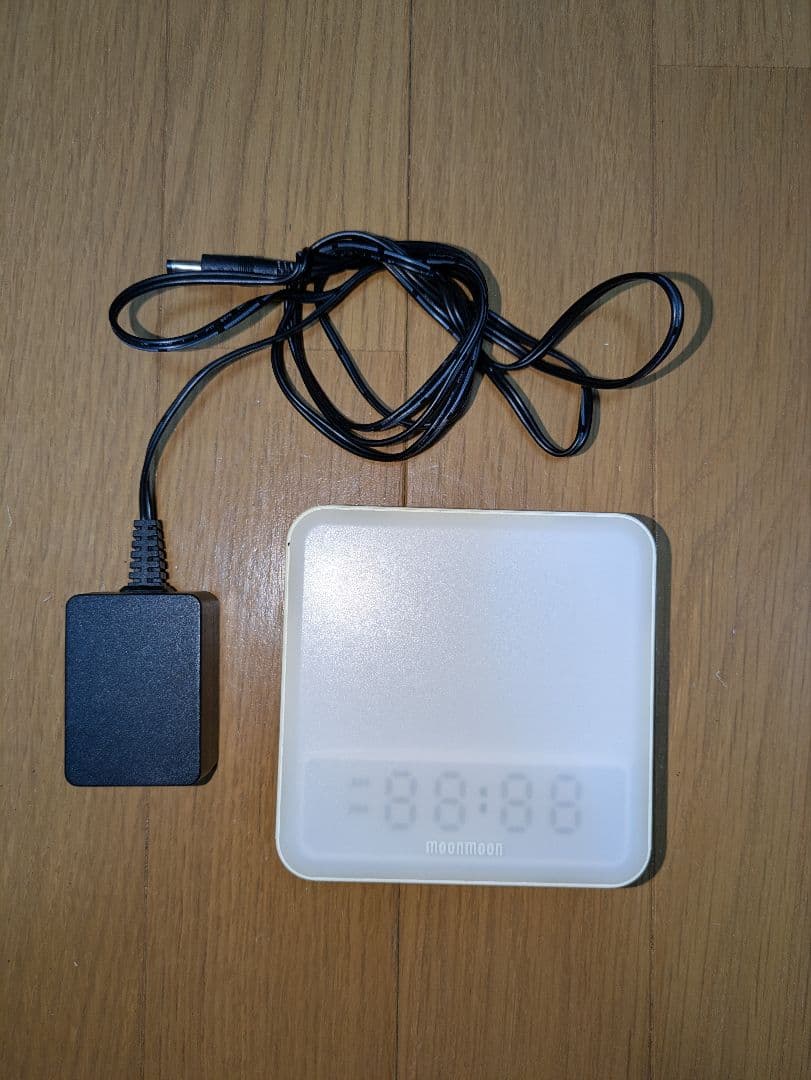 TOTONOE LIGHT　トトノエライト　光目覚まし時計 Amazon.co.jp: moonmoon トトノエライト 光 目覚まし時計 (トトノエ