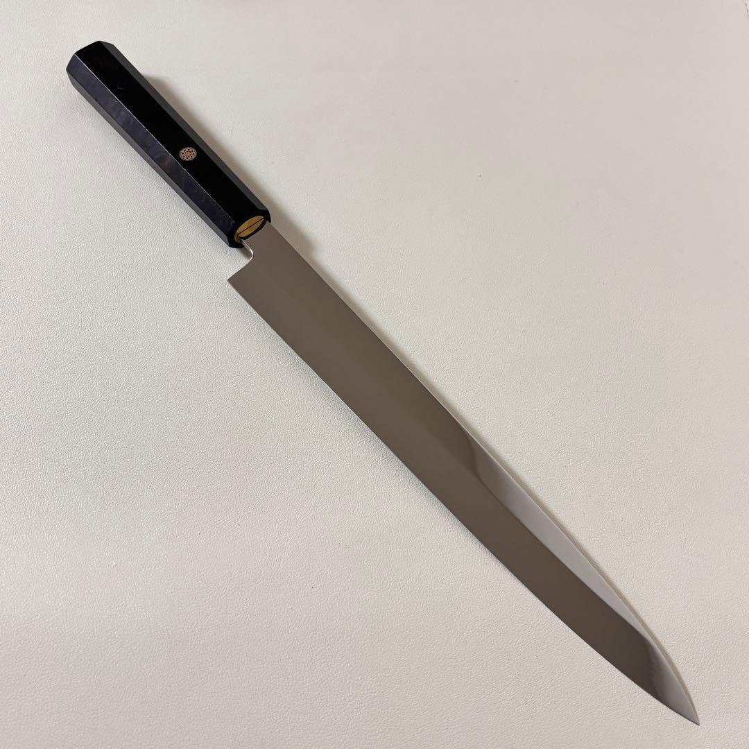 270mm 柳刃包丁 鏡面　黒檀八角柄 刺身包丁 「全鋼」 270mm 切付柳刃包丁 全鋼 鏡面 黒檀・本牛角八角柄 - メルカリ