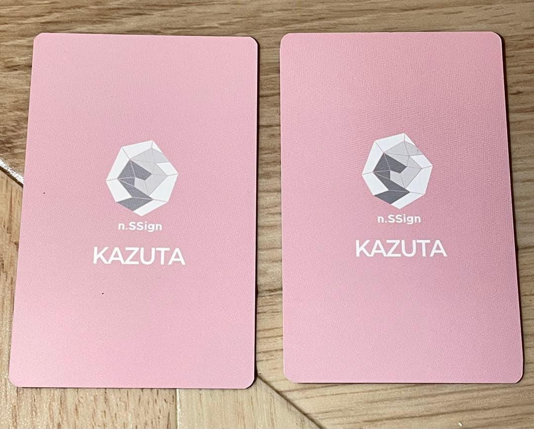 非売品！！ n.SSign KAZUTA サイン入りトレカ 2枚セット - メルカリ