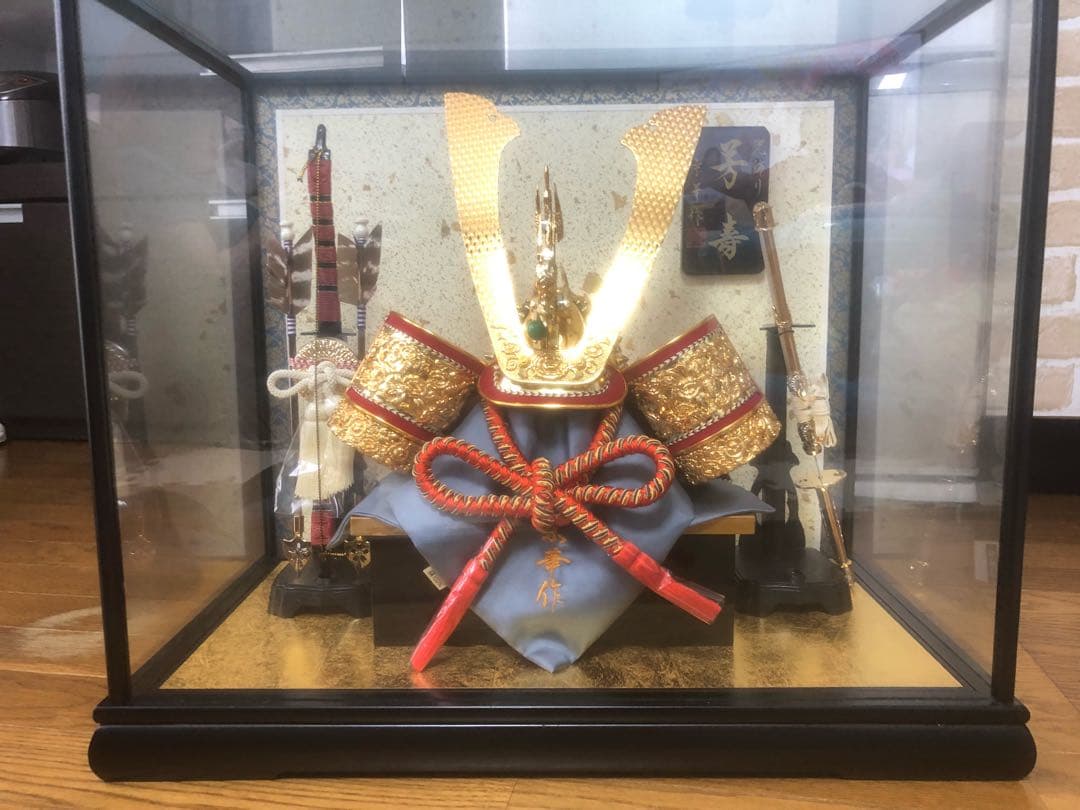 五月人形の兜 五月人形 豆兜 | HAKUICHI BUSINESS｜日本らしい金箔のお土産や