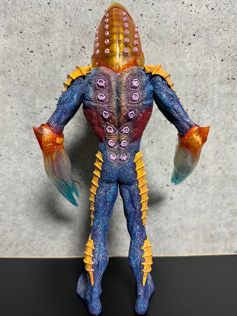 ソフビ 塗装済 完成品 怪獣 KRS × NIRASAWAメトロン星人 - メルカリ