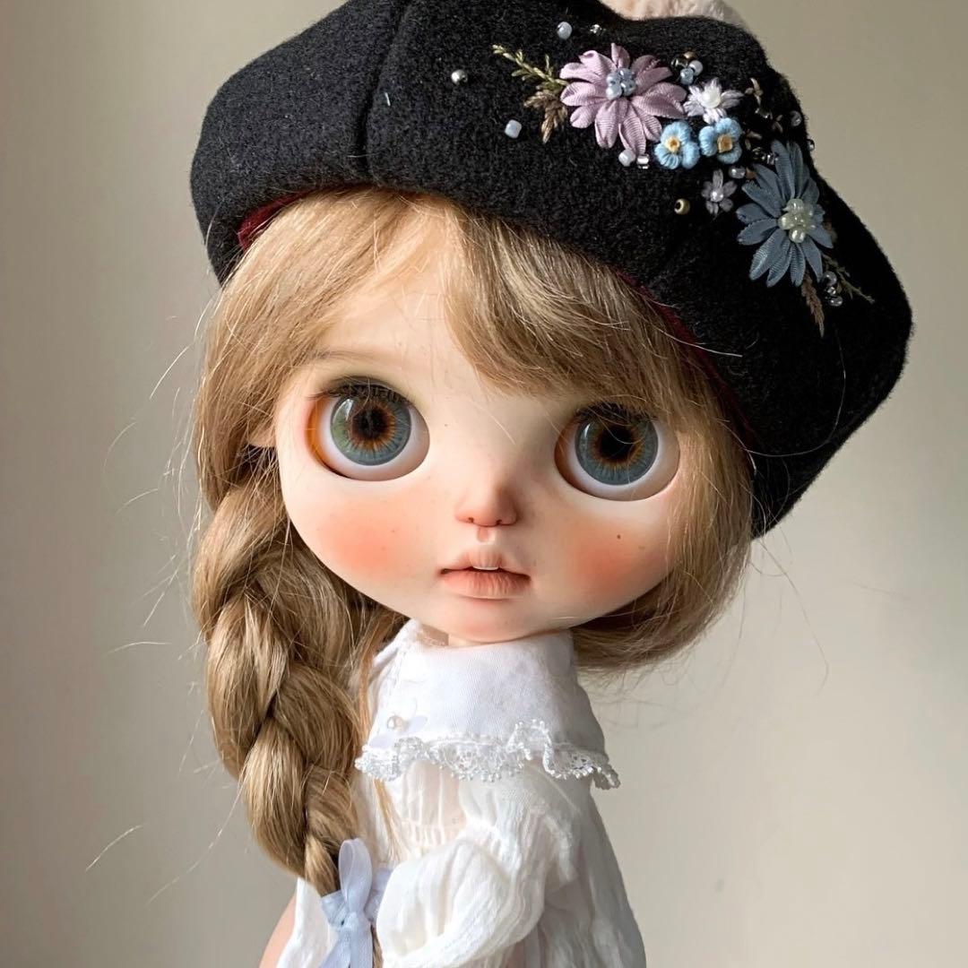 人気海外作家様 カスタムブライス 人形 かわいい 幼い 優しい 微笑み