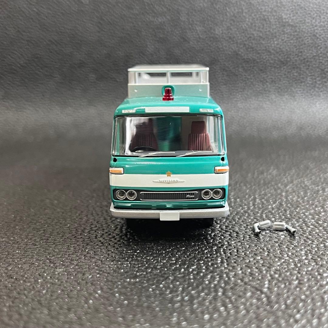 a26 トミカリミテッドヴィンテージネオ 日産 シビリアン 警視庁 機動
