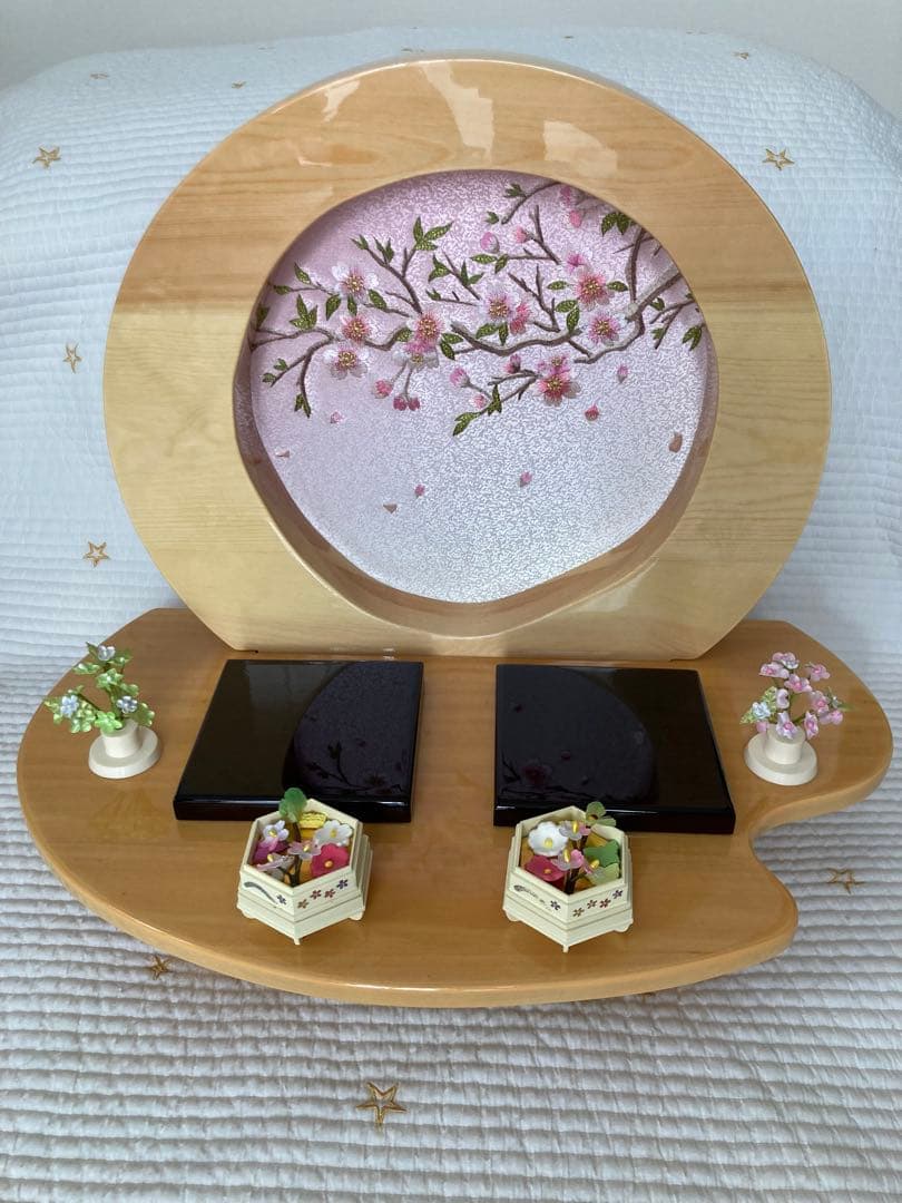 雛人形　飾り台　親王飾り　木製　桜　刺繍屏風 雛人形 飾り台 親王飾り 木製 桜 刺繍屏風