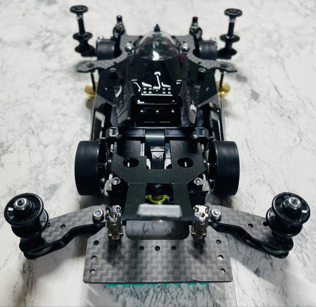 ミニ四駆スギヤマ式フレキ鳥居残しV字カット 前後1軸ATスラダン