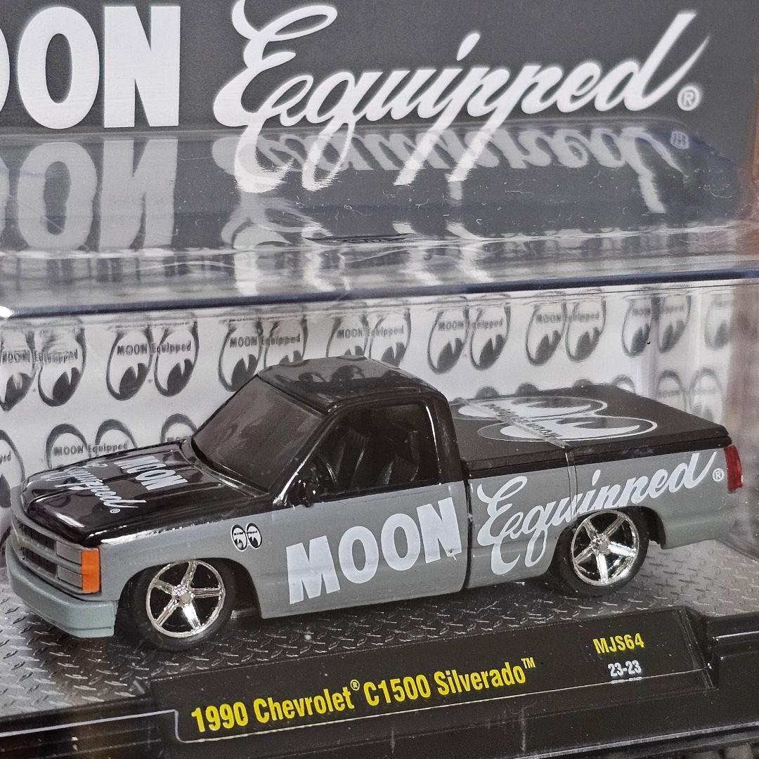 M2マシーン　ムーンアイズ　シボレー　C1500 　1/64　新品未開封 M2 Machines 1:64 1990 Chevrolet C1500 454SS Pickup Mooneyes