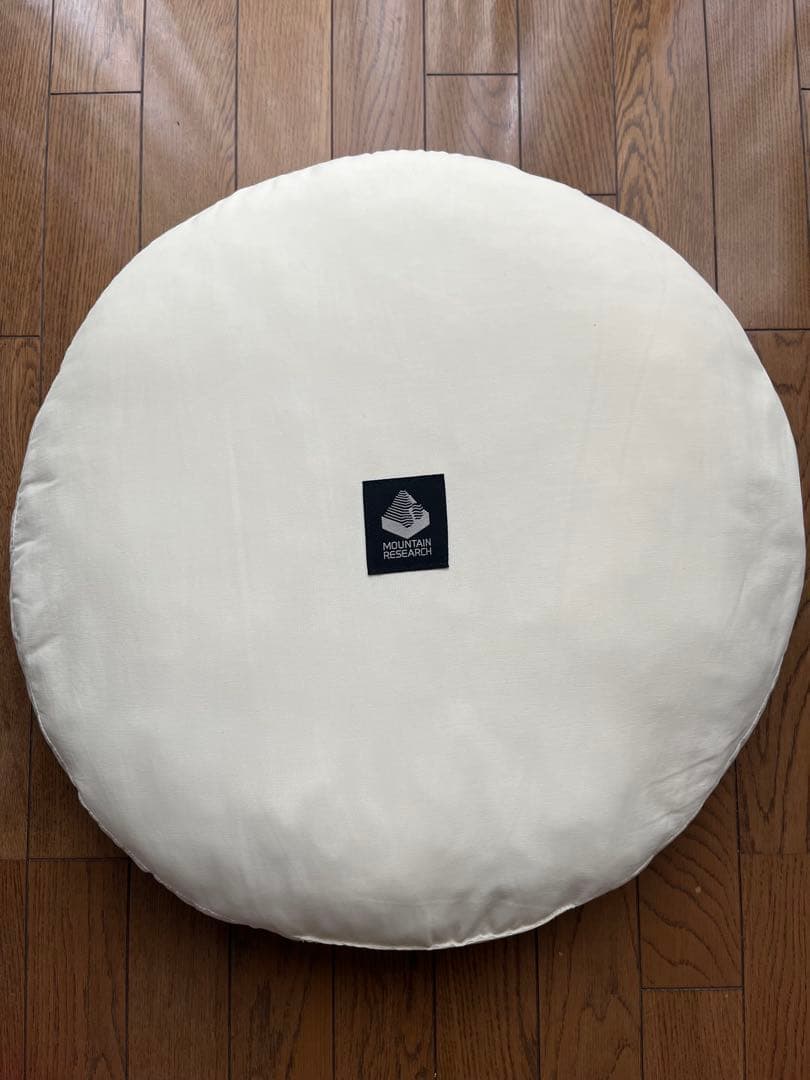 マウンテンリサーチmountain research形クッション