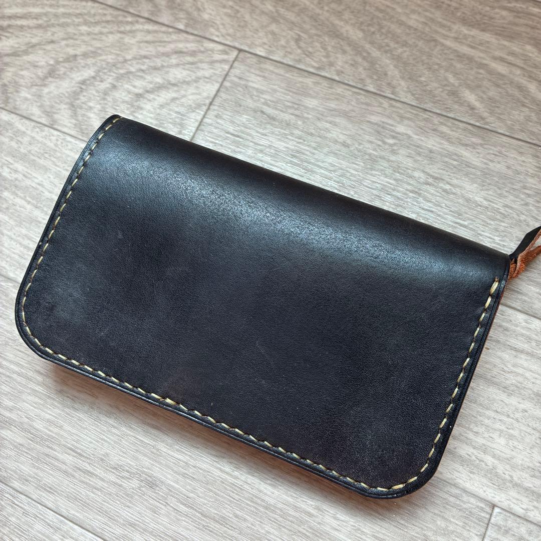 茶芯ブラック】ミドルトラッカーウォレット 真鍮 お札を折らずに収納