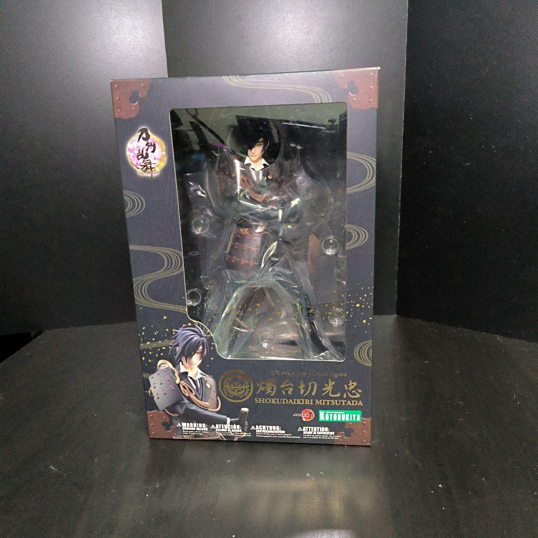 ARTFXJ 刀剣乱舞　燭台切光忠 フィギュア Amazon.co.jp: ARTFX J 刀剣乱舞-ONLINE- 燭台切光忠 1/8スケール PVC