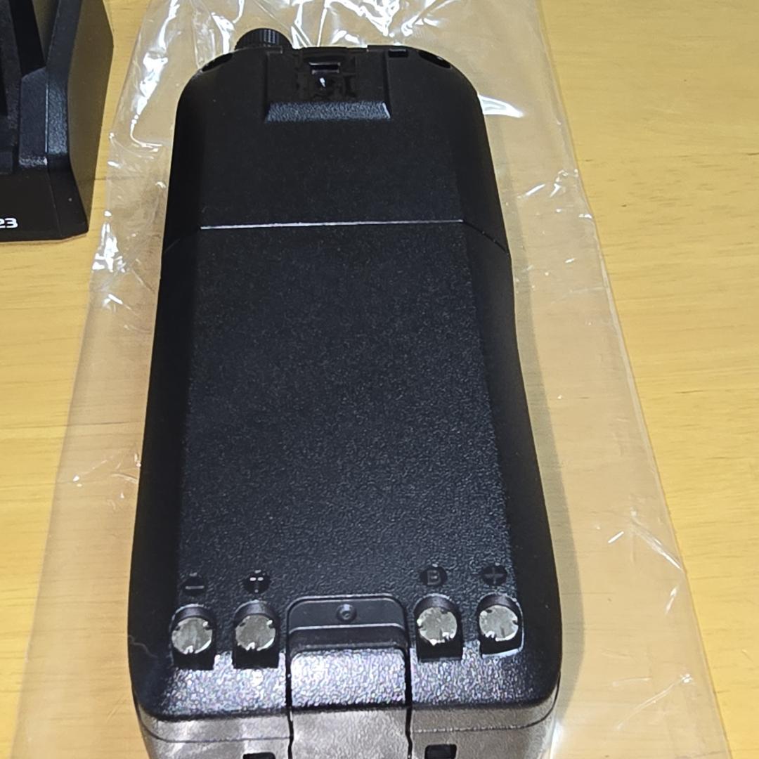 美品】ICOM IC-R30 + CS-R30 + SMA-W100RX2 - メルカリ