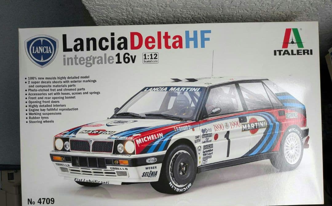 プラモデル 1/12 ランチア デルタ HF インテグラーレ 16V ランチア デルタ HF インテグラーレ 16V (プラモデル) - ホビーサーチ