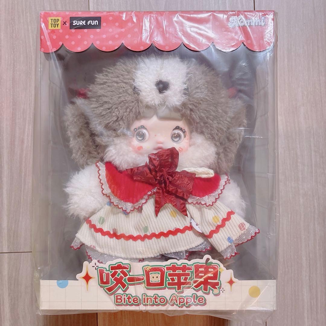 Toptoy Nommi Bite into Apple 400% - メルカリ