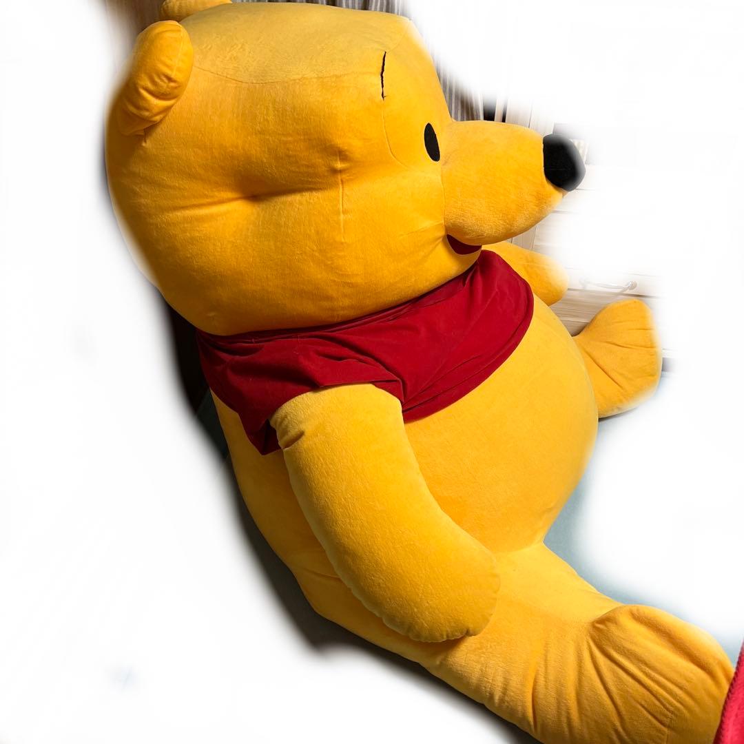 くまのプーさん超特大ぬいぐるみ 3辺合計3m越え！ - メルカリ