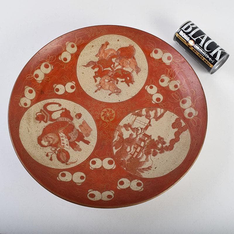 九谷焼　古九谷　赤絵　窓絵　山水人物馬文　大皿　直径約33㎝　U　R9426B 九谷焼 古九谷 赤絵 窓絵 山水人物馬文 大皿 直径約33㎝ U R9426B