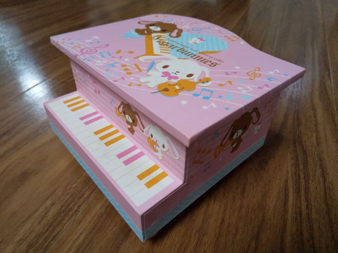 サンリオ シュガーバニーズ しろうさ くろうさ オルゴール ピアノ型